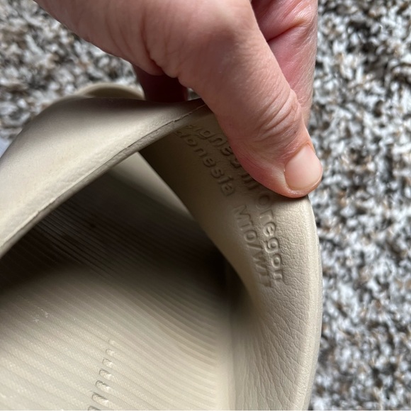 Nike Calm Size 10 men’s slides - Picture 4 of 4